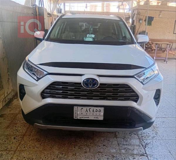 Toyota for sale in Iraq